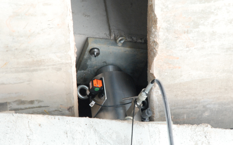 Synchronized-Lifting-System-02